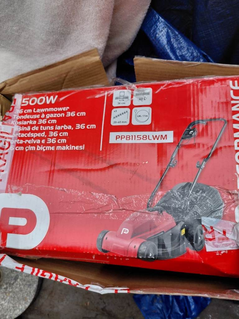 Performance Power 1500W 36cm Corded Rotary Lawnmower - PPB1158LWM Used in Box