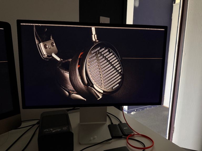 Apple Studio Display 27" Like New 