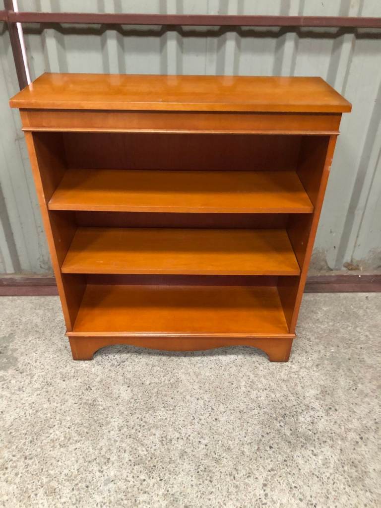Wooden Bookcase with 3 Shelves – Good Condition