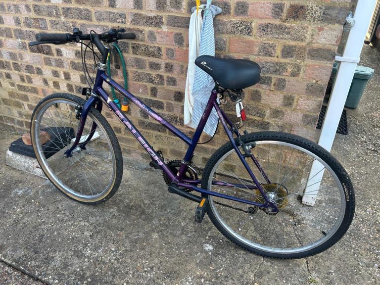 Raleigh Bicycle - Purple Mountain Bike Style with GelTech Seat
