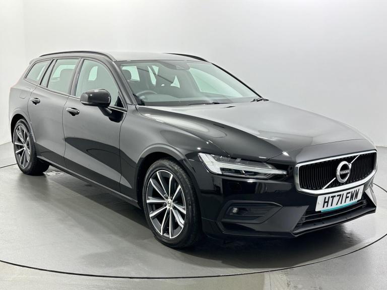 Volvo V60 2.0 B3 MHEV Momentum DCT Auto Euro 6 (s/s) 5dr Petrol/Electric Hybrid Automatic