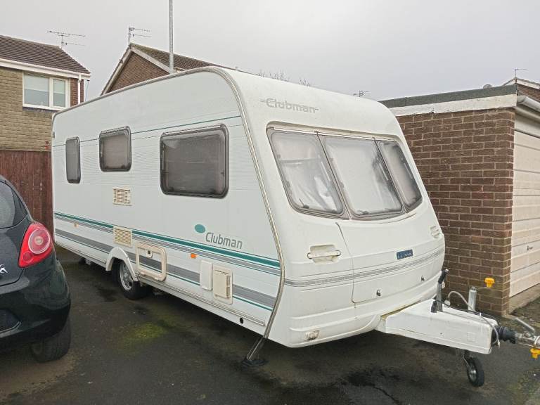 Lunar clubman 2 berth touring caravan 