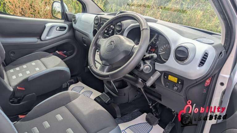 CITROEN BERLINGO 1.6 e-HDi XTR Driver Transfer &amp;/or Up Front Wheelchair Access
