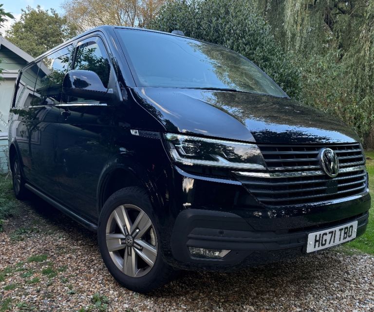 2022 Volkswagen VW Transporter T6.1 Kombi Highline TDI LWB DSG 150 T32 Black 28K NO VAT