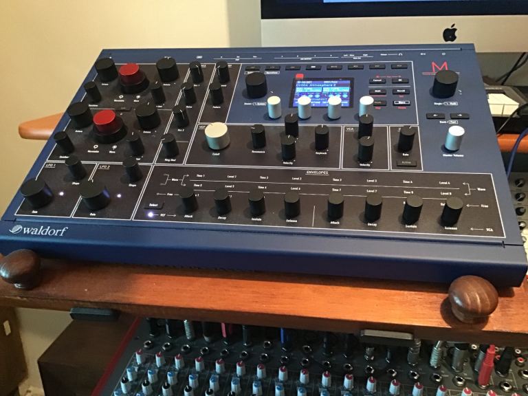 Waldorf m synthesizer 