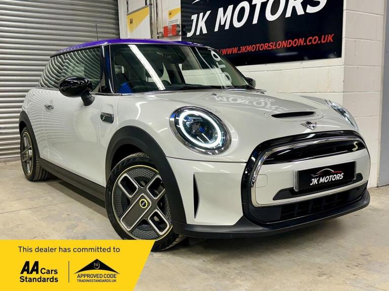 MINI ELECTRIC HATCH Cooper SE 32.6kWh Level 1 Auto 3dr 2022