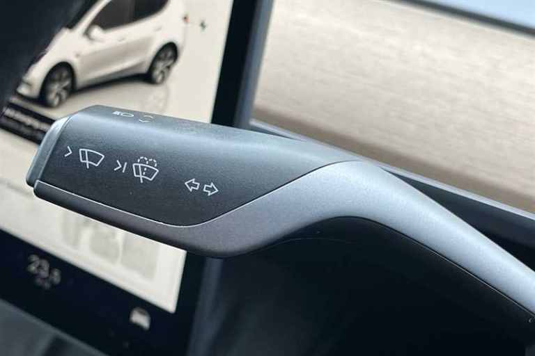 2022 Tesla Model Y Long Range AWD 5dr Auto MPV ELECTRIC Automatic