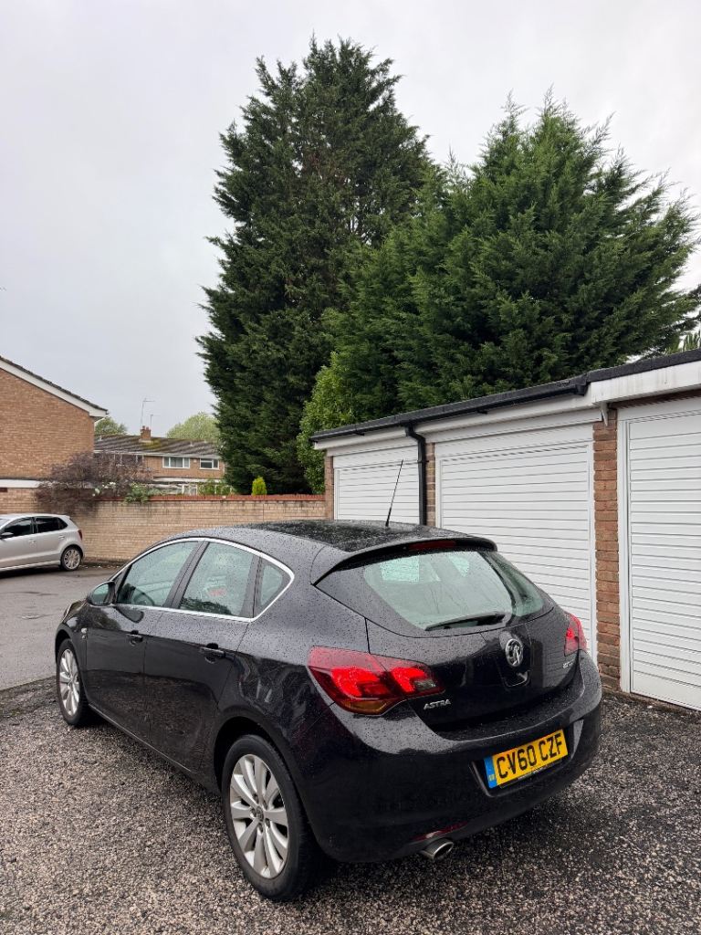 Vauxhall, ASTRA, Hatchback, 2010, Manual, 1956 (cc), 5 doors