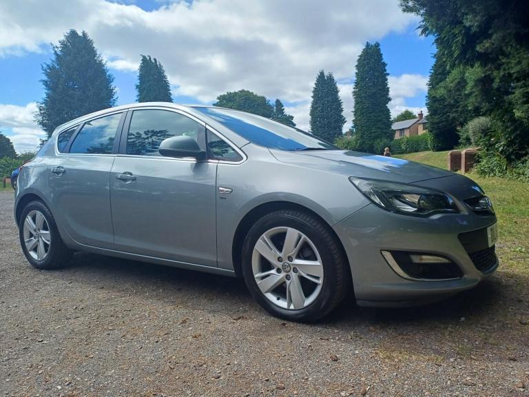 VAUXHALL ASTRA 2.0 CDTi ecoFLEX SRi 2015