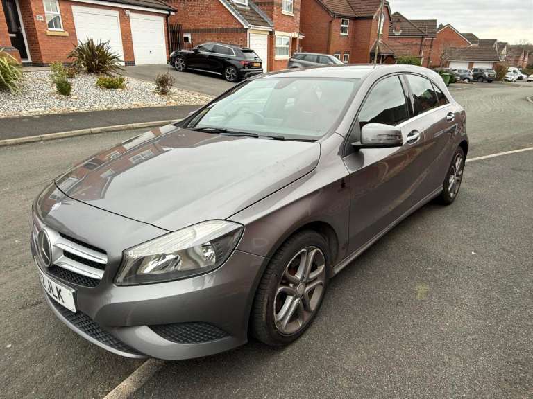 Mercedes-Benz, A CLASS, Hatchback, 2014, Manual, 1595 (cc), 5 doors