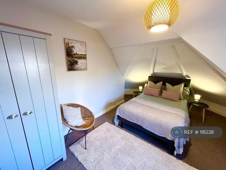 1 bedroom in Chesterfield Rd, Bristol, BS6 (#118238)