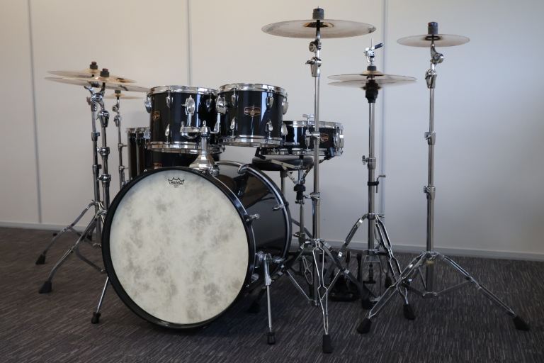 Tama Imperialstar Drum Kit - Six Piece Kit with full set of Zildjian ZBT Cymbals and Tama Hardware.