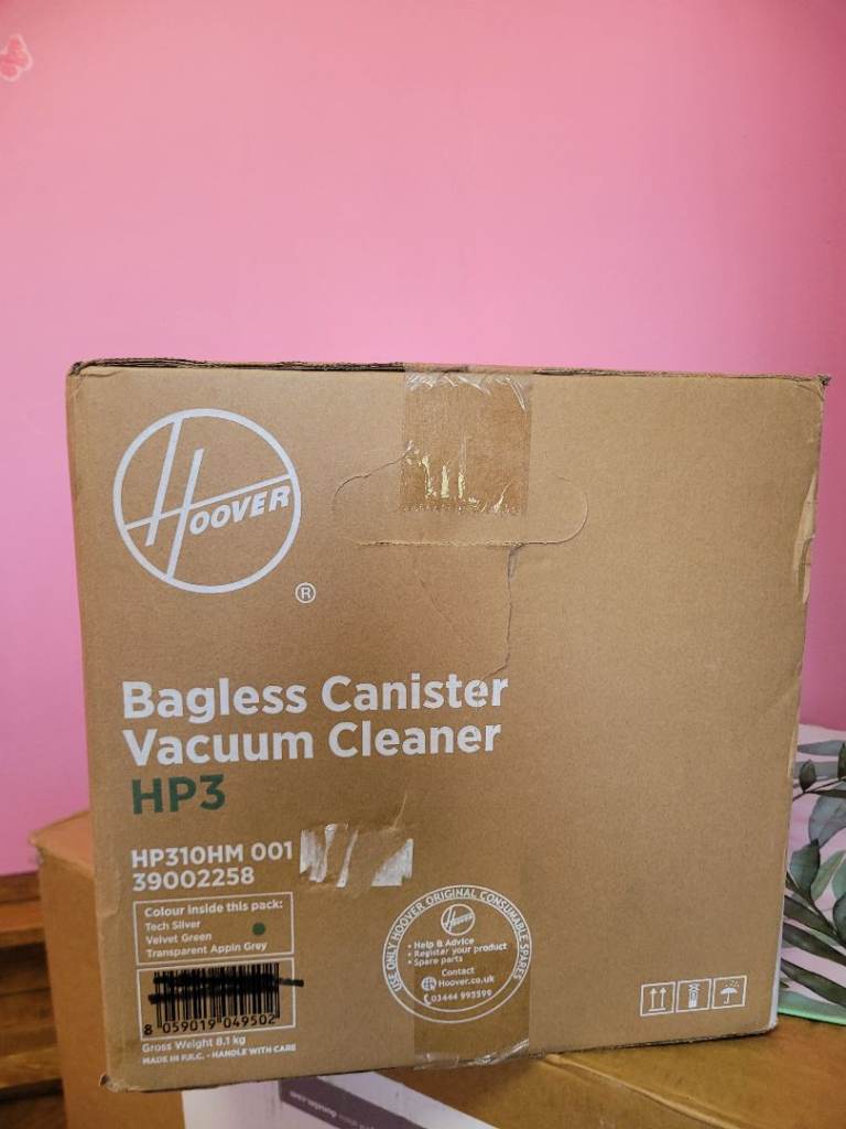 NEW Hoover Bagless Canister Vacuum Cleaner HP3