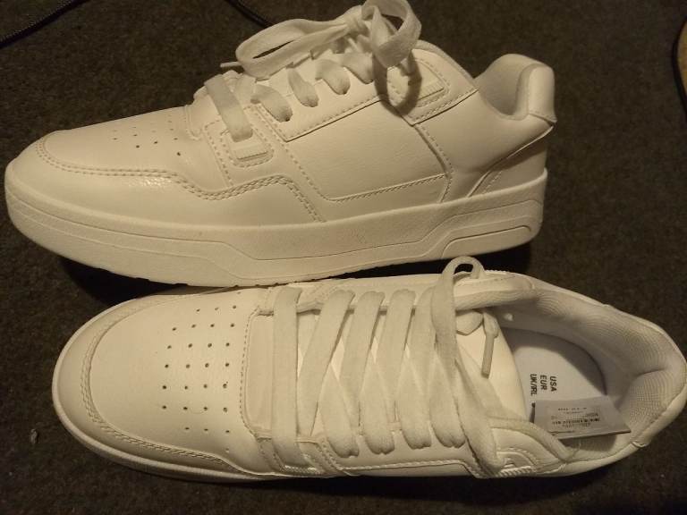 White primark trainers NEW size 8. (Nike air force design)