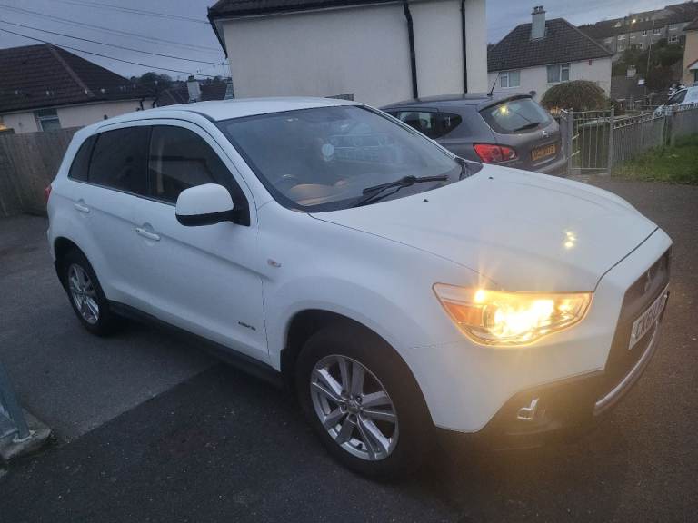 Mitsubishi, ASX, Hatchback, 2011, Manual, 1590 (cc), 5 doors