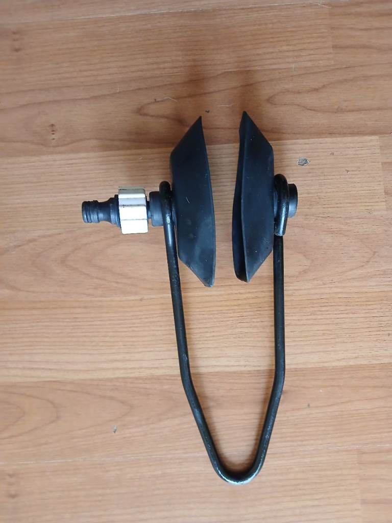 Outboard flushing muffs