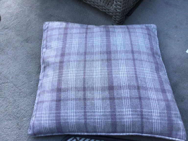 Grey Plaid Cushion – Good Condition