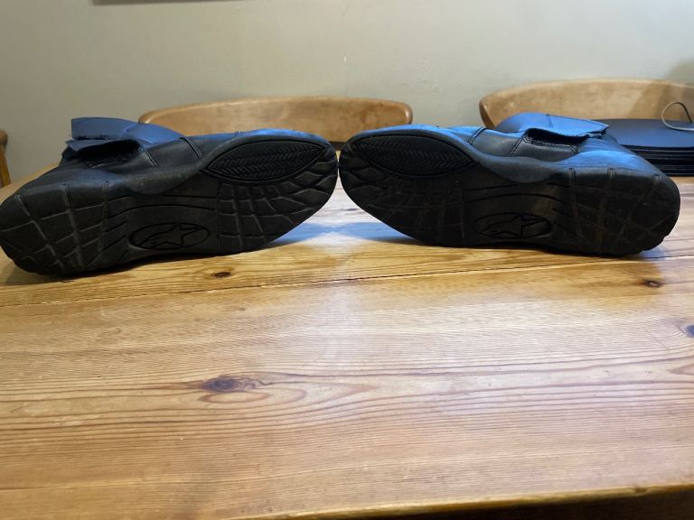 Alpine stars motorbike boots