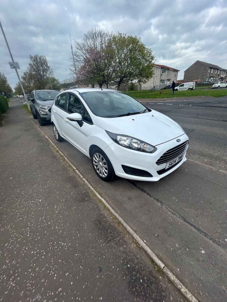 Ford, FIESTA, Hatchback, 2014, Manual, 1241 (cc), 5 doors