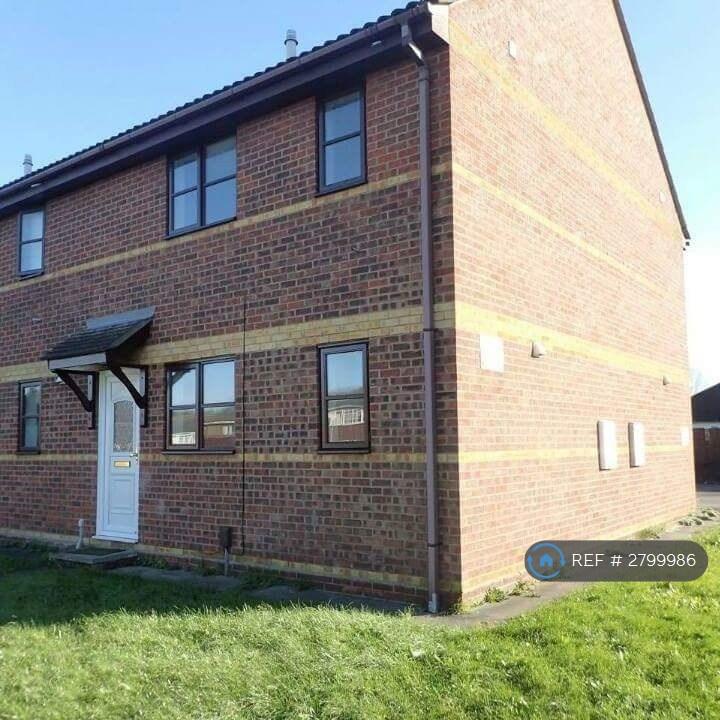 1 bedroom house in Riverview, Vange, Basildon, SS16 (1 bed) (#2799986)