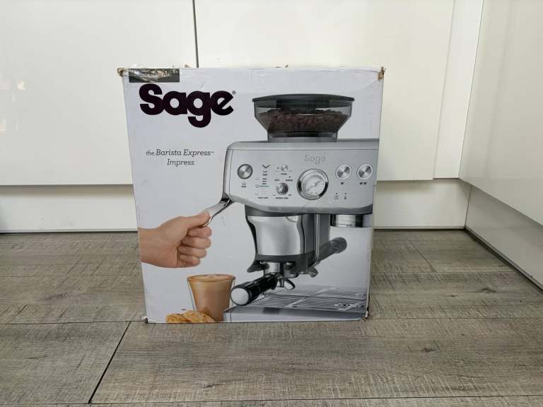 Sage Barista Express Impress Bean to Cup Coffee Machine SES876BST