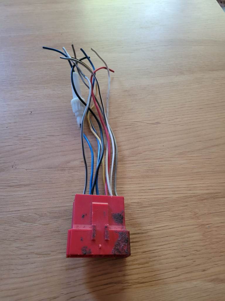 CAR STEREO JACK ISO LEAD RETRO PHILLIPS SONY others