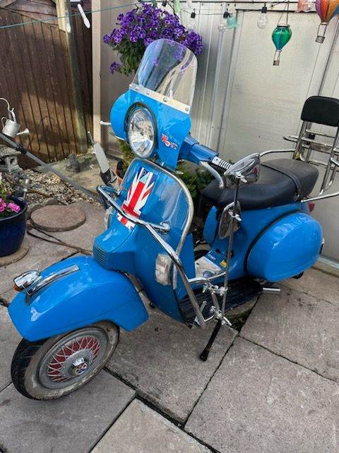 Piaggio, VESPA, 2011, 123 (cc)