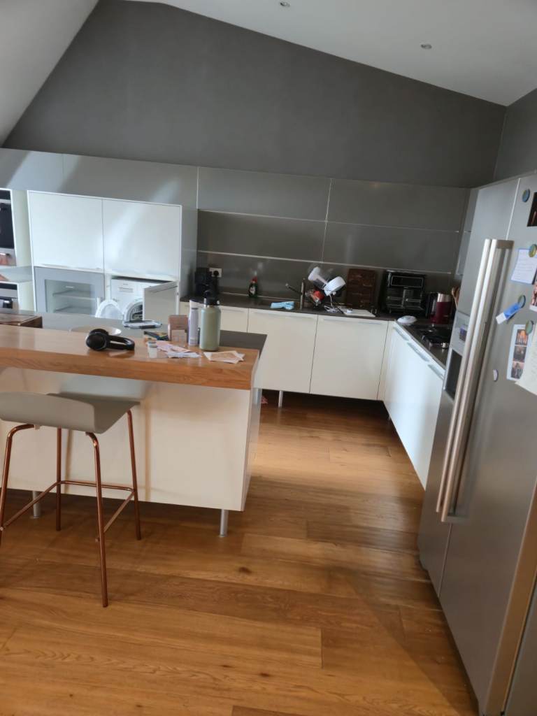 Office Cleaner Service Glasgow - Aurea Cleaning Ltd - Air BnB, End Of Tenancy, Post-Construction 🧼