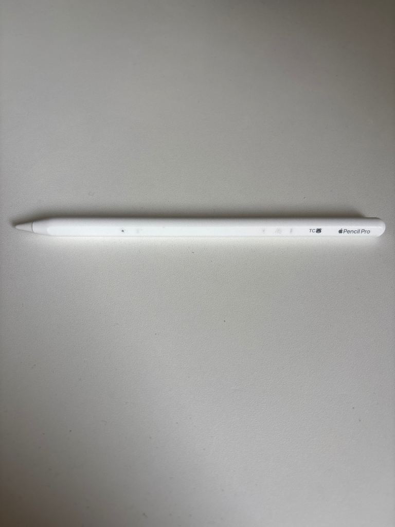 Apple Pencil Pro – couple scuffs 