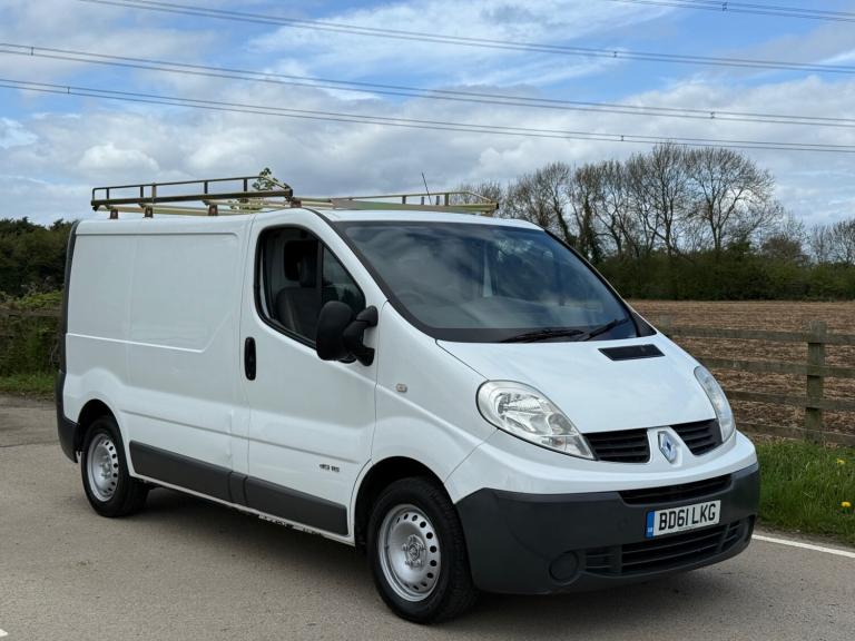 RENAULT TRAFIC SL29dCi 115 [Sat Nav] Van | 12 Months MOT | Recently Serviced
