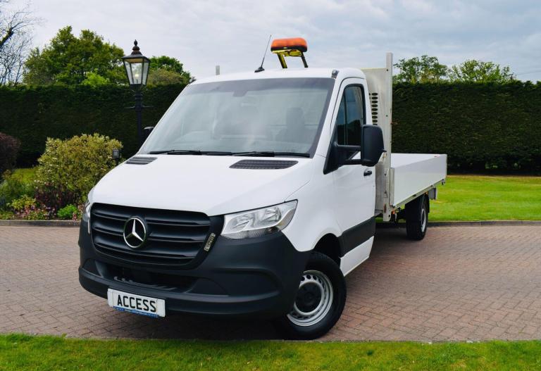 2021 Mercedes-Benz Sprinter 3.5t Progressive Chassis Cab CHASSIS CAB DIESEL Manual