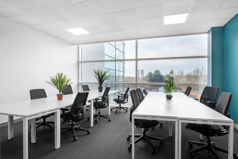 Leeds - LS12 6LN \ All-Inclusive Coworking Space for Rent