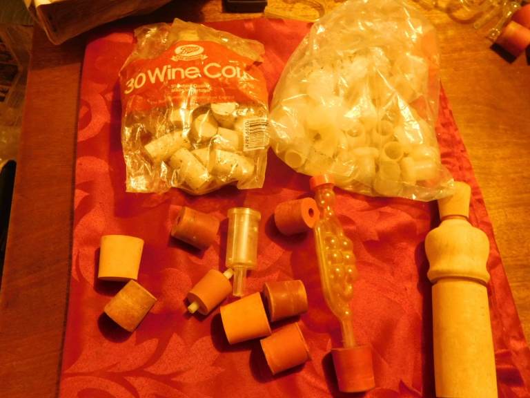 WINE/BEER MAKING EQUIPMENT