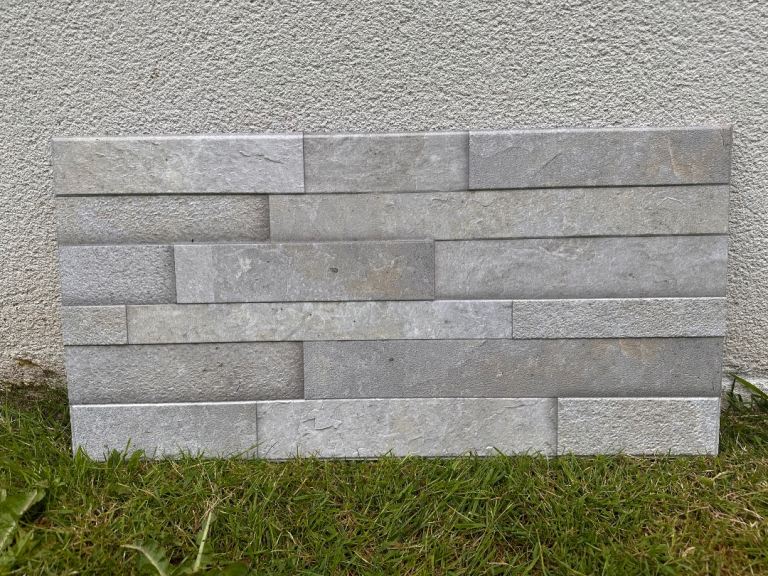 20m2 of split faced grey stone effect tiles 60x30
