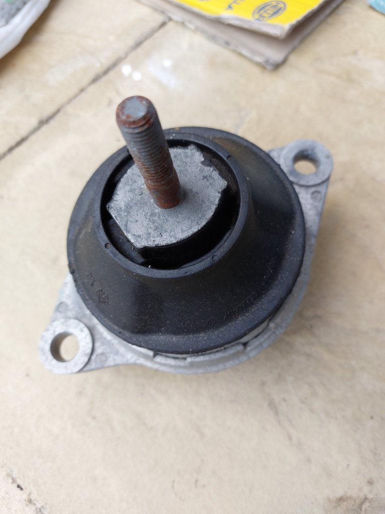 Audi 100 A6 C4 1997 2.5tdi Engine Mount New