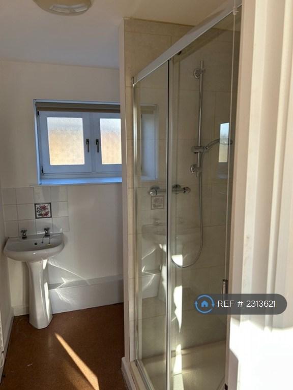 1 bedroom house in Bentham Stables, Purton, Swindon, SN5 (1 bed) (#2313621)