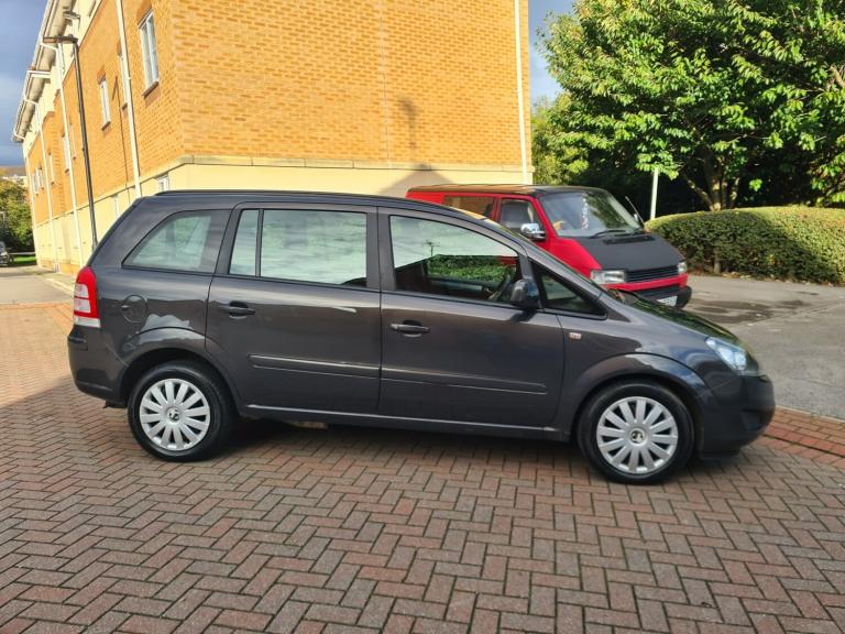 2014 Vauxhall Zafira 1.8i Exclusiv 5dr MPV Petrol Manual