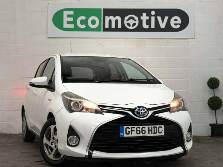 2016 Toyota Yaris 1.5 VVT-h Icon Hatchback 5dr Petrol Hybrid E-CVT Euro 6 (101 ps) Hatchback Hybr...