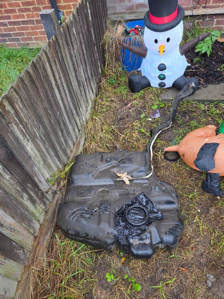 Vw caddy 1.9tdi fuel tank