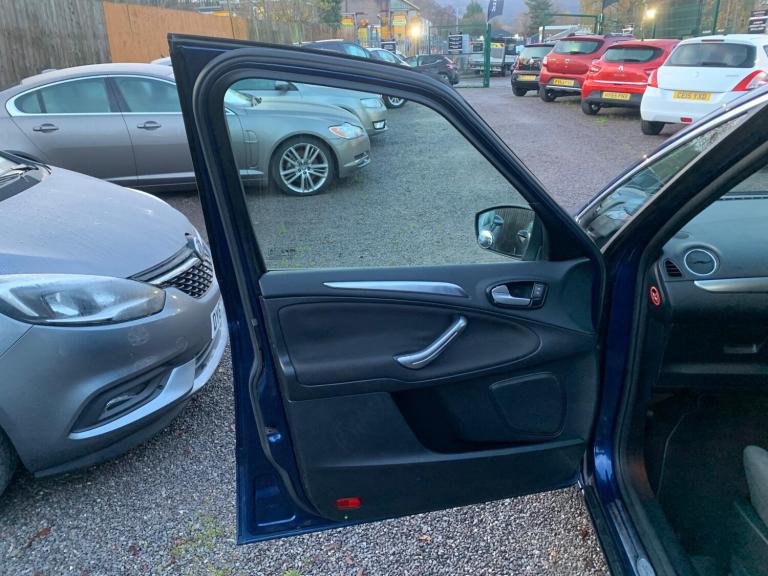 2011 Ford S-Max 2.0 TDCi Titanium Powershift Euro 5 5dr MPV Diesel Automatic