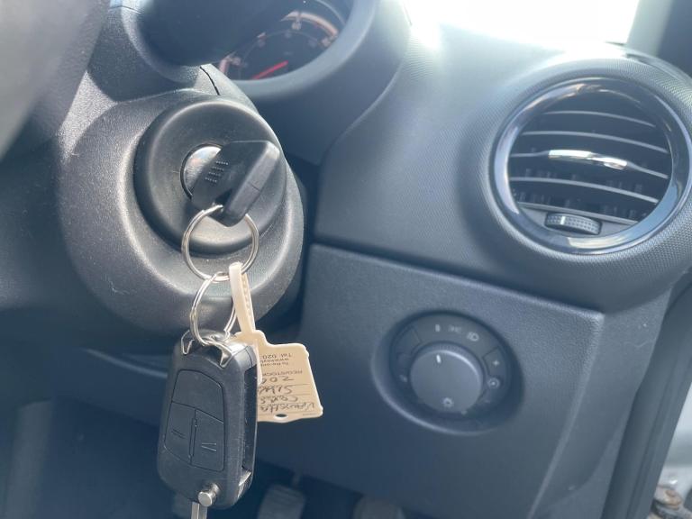 2009 Vauxhall Corsa 1.2i 16v Club 5dr HATCHBACK Petrol Manual