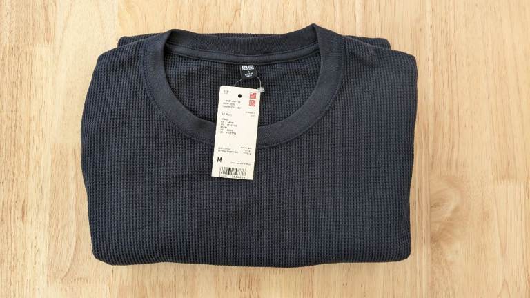 Men's New Uniqlo Long Sleeved T-Shirt - Navy Blue - Size M Medium