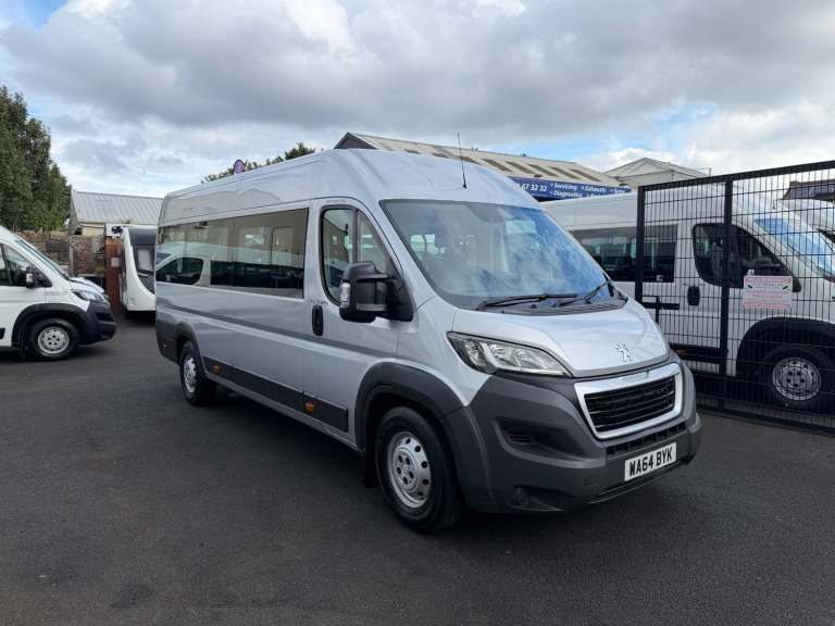 2015 Peugeot Boxer 2.2 HDi 440 MINIBUS 13 SEATER 4dr Diesel Manual FWD L4 H2 (130 bhp) Minibus Di...