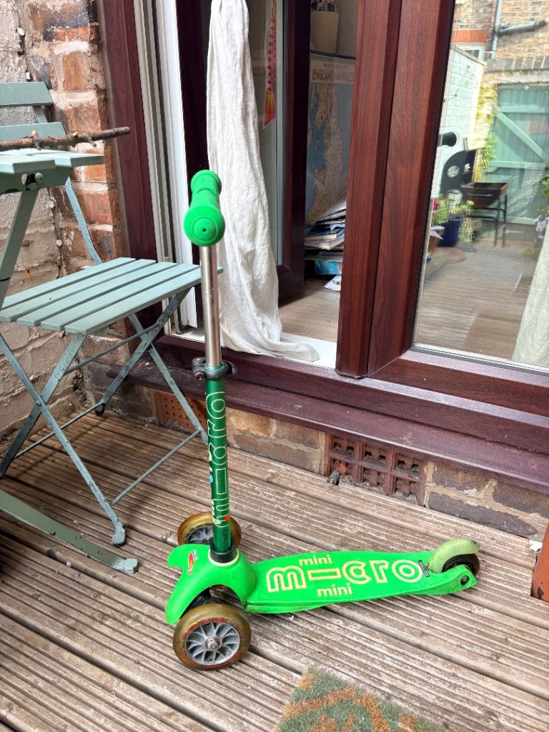 Mini Micro Scooter - Green, Very Good Condition