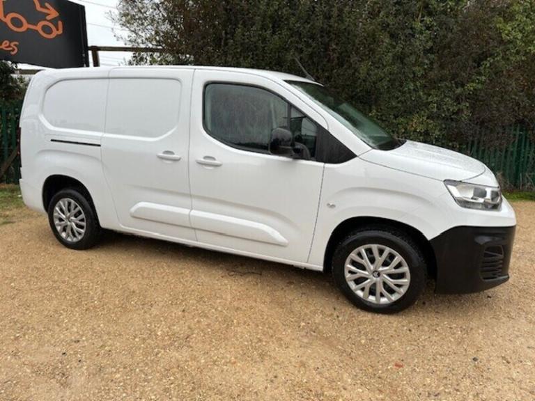 2024 Citroen Berlingo 1.5 BlueHDi 950Kg Driver Edition 100ps 6 Speed S/S PANEL VAN DIESEL Manual