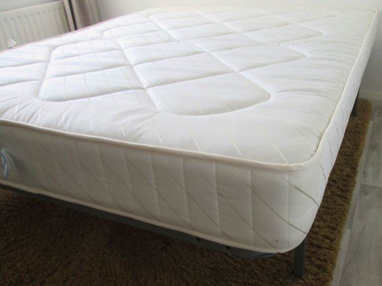 NEW KINGSIZE DOUBLE BED WITH MATTRESS - KINGSIZE WIDE - 6 FOOT IN LENGTH.
