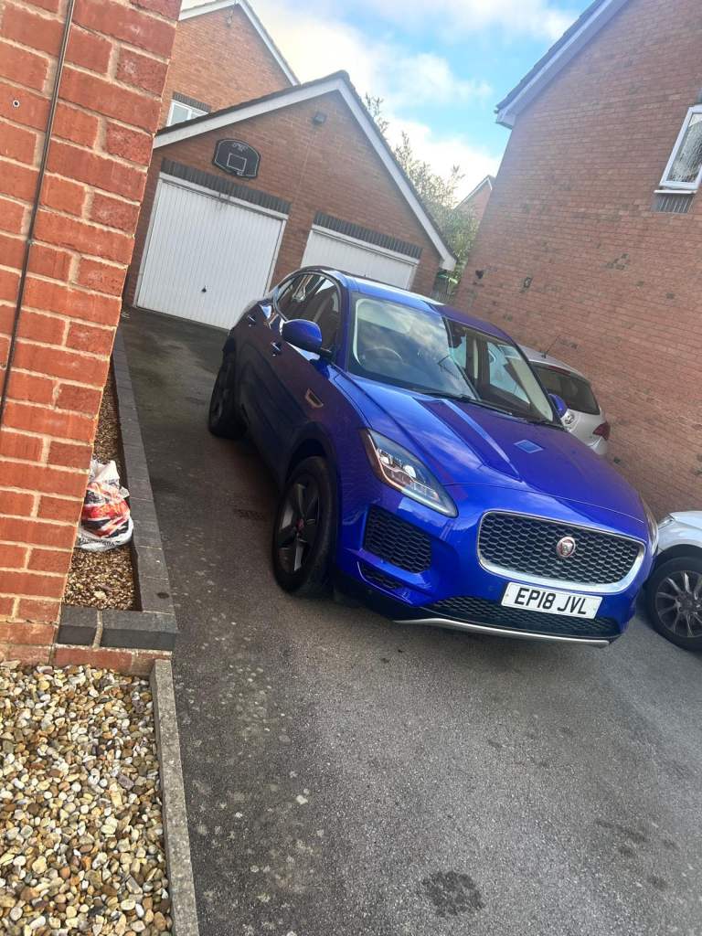 Jaguar, E-PACE, 2018, HPI CLEAR CARPLAY, REV CAM