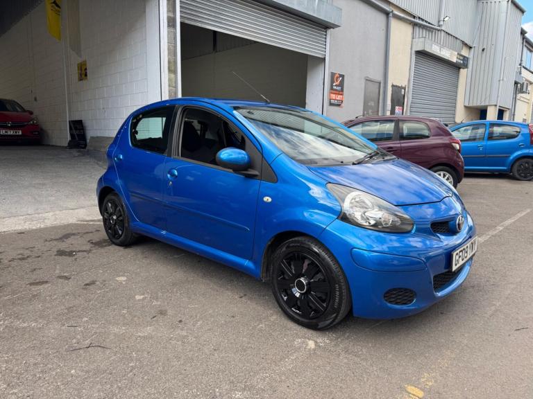 2009 Toyota AYGO 1.0 VVT-i Blue 5dr MMT HATCHBACK PETROL Automatic