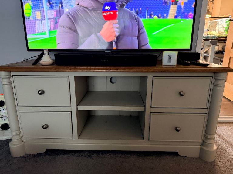 Solid oak Tv cabinet 