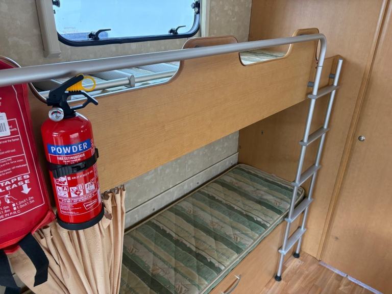 ABBEY AVENTURA 340 -TWIN AXLE- FIXED BUNK BEDS + END WASHROOM 